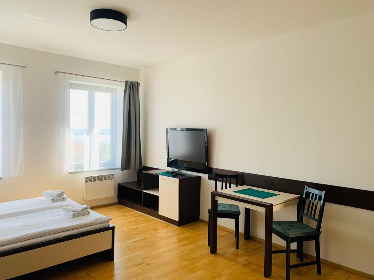 Dovolena Bez Starosti - Apartman U Venuse พาฟลอฟ ภายนอก รูปภาพ